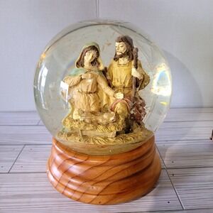 Holly Tree Nativity Musical Waterball Snow Globe Christmas Wood Base Gold Accent